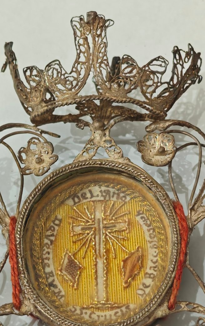 18th-century Silver Filigree Reliquary With Its Original Case -photo-1
