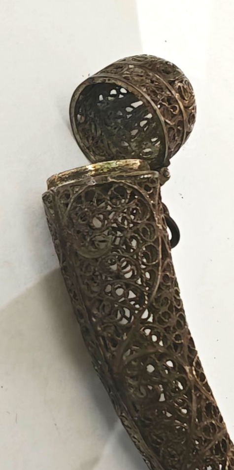Antique Silver Horn-shaped Perfume Pendant-photo-3