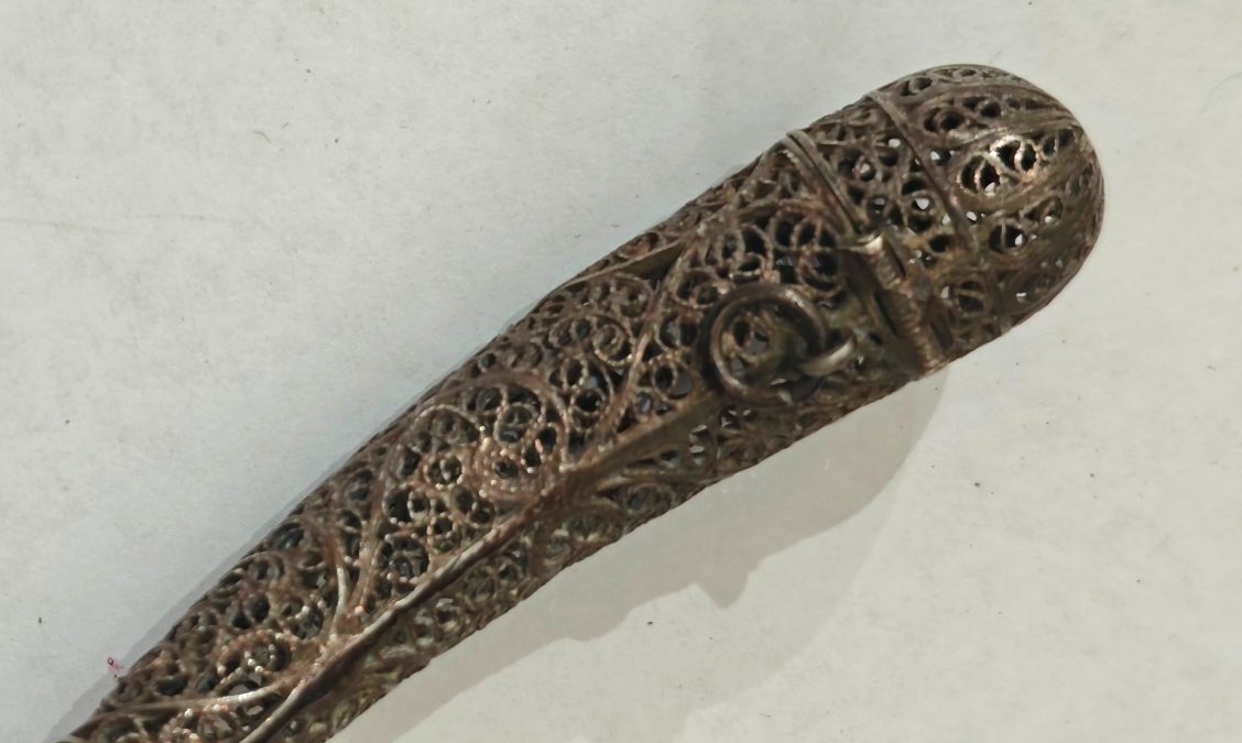 Antique Silver Horn-shaped Perfume Pendant-photo-4