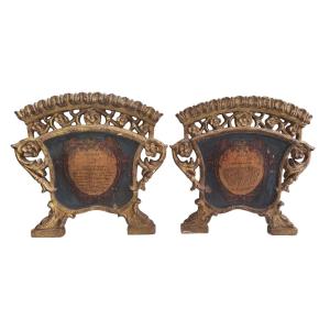 Paire de canons d'autel en bois doré du XVIIIe siècle
