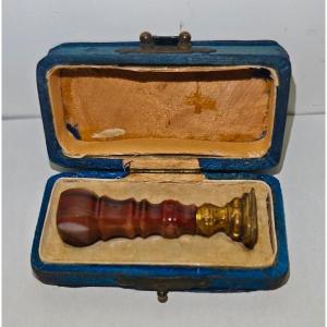 Sceau de bureau ancien en agate avec son étui, XIXe siècle