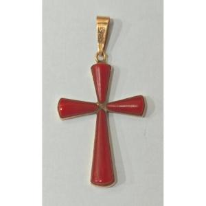 18k Gold Pendant Cross With Red Coral