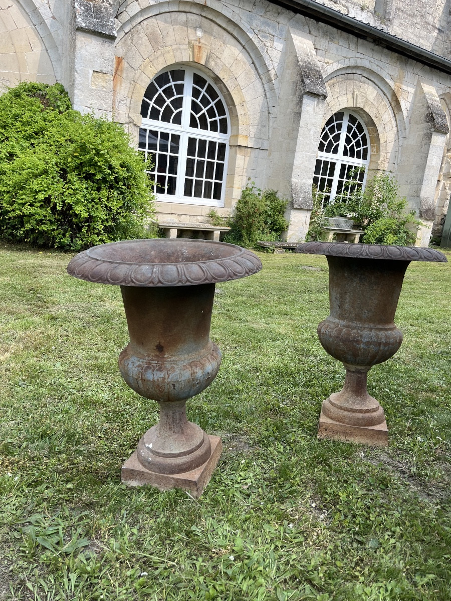 Paire De Vases Médicis En Fonte -photo-2