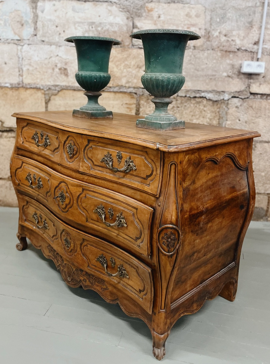Tomb Chest Of Drawers 