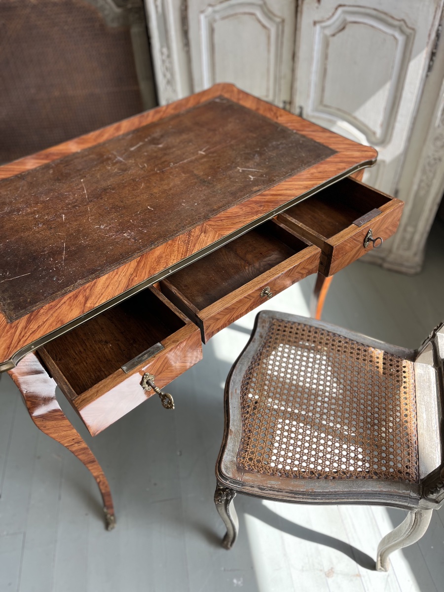Pretty Desk -photo-3