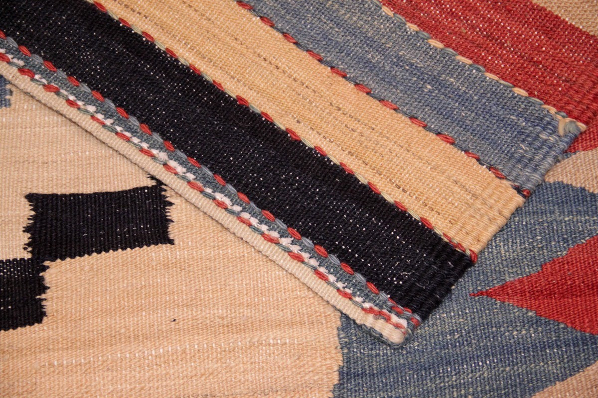 Kilim sofreh Kamoo Kurdistan Iran 130 x 125 cm-photo-1