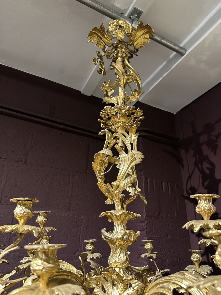 lustre Rocaille. 20 bras en bronze XIXe-photo-1