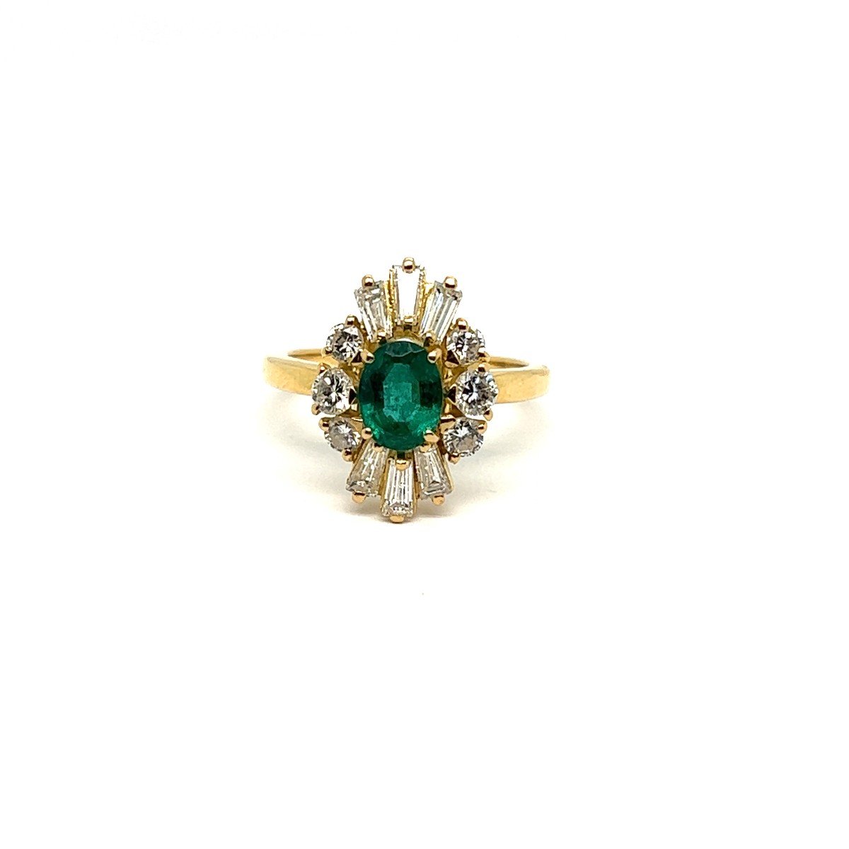Bague Française émeraude Forme Ovale Sertie De 12 Diamants En Or Blanc -photo-1