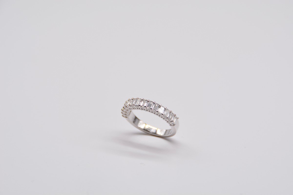 Bague De Fiançailles Diamants Surmontée D’or Blanc 