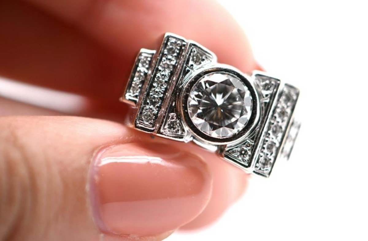 Art Deco Wedding Ring 21 Diamonds 2.5 Karat 18 Karat White Gold-photo-3