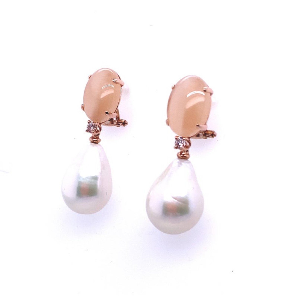 Earrings In 18 Carat Rose Gold, Peachmoons Pearl And 0.14 Carat Diamonds-photo-1