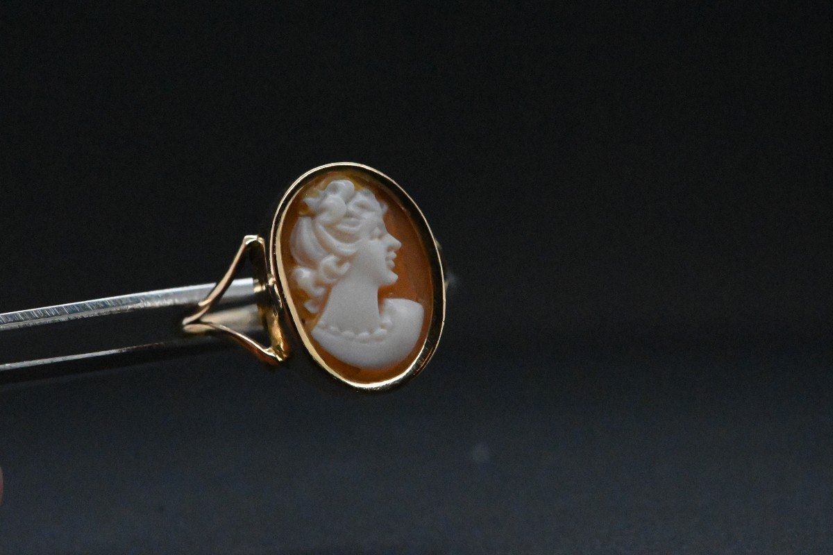 Antique Cameo Ring In 18k Gold-photo-3