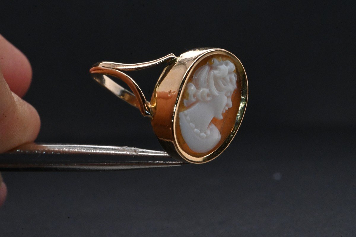 Antique Cameo Ring In 18k Gold-photo-2