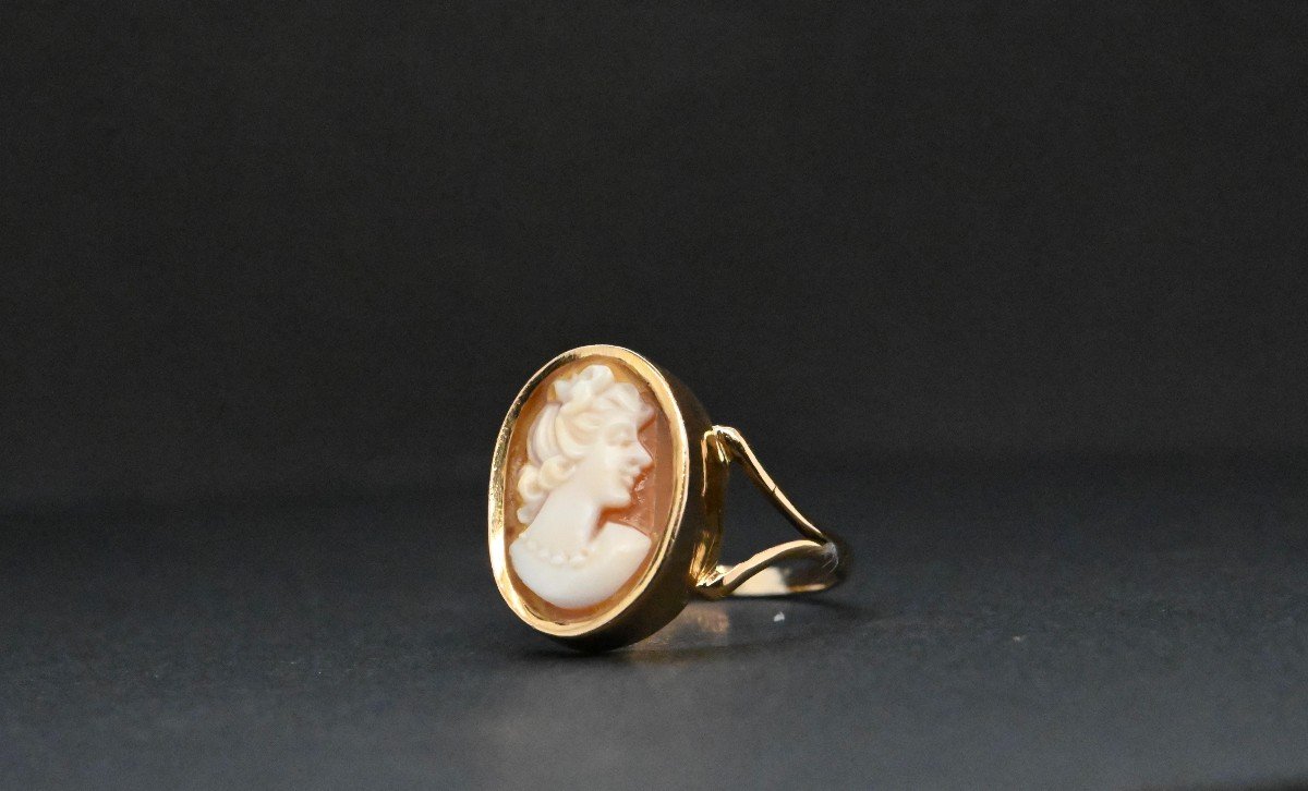 Antique Cameo Ring In 18k Gold-photo-3