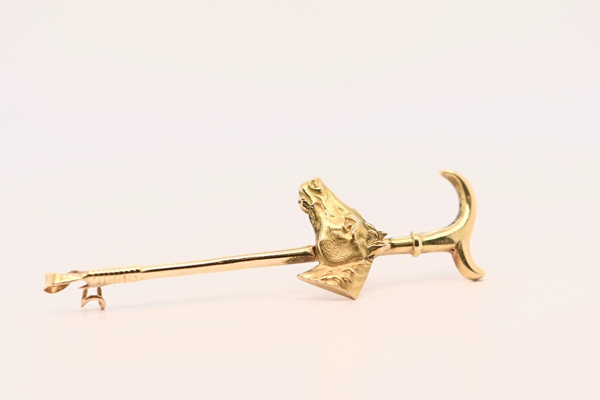 Horse Head And Whip Brooch In 18k Gold -photo-2
