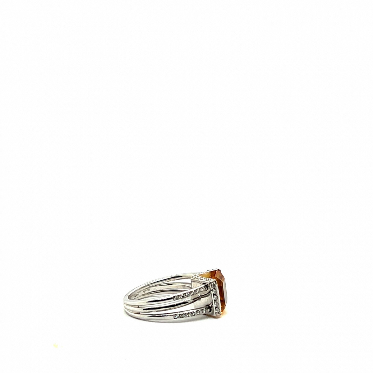 Citrine And Diamond Ring In White Gold-photo-3