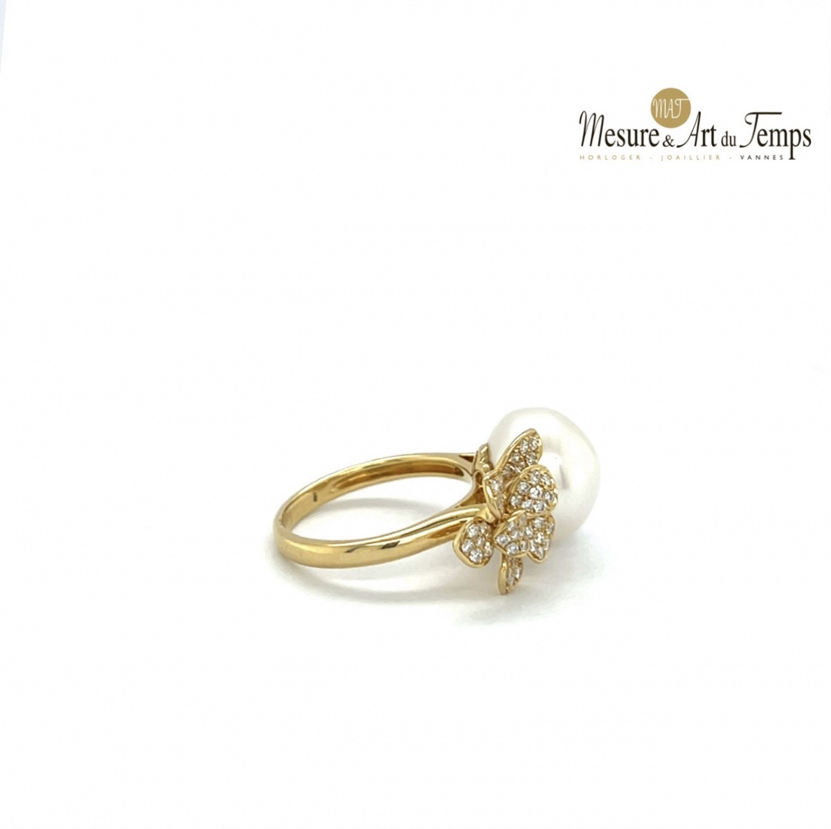 18k Yellow Gold Ring, Cultured Pearl And 0.32 Carat Diamond.-photo-4
