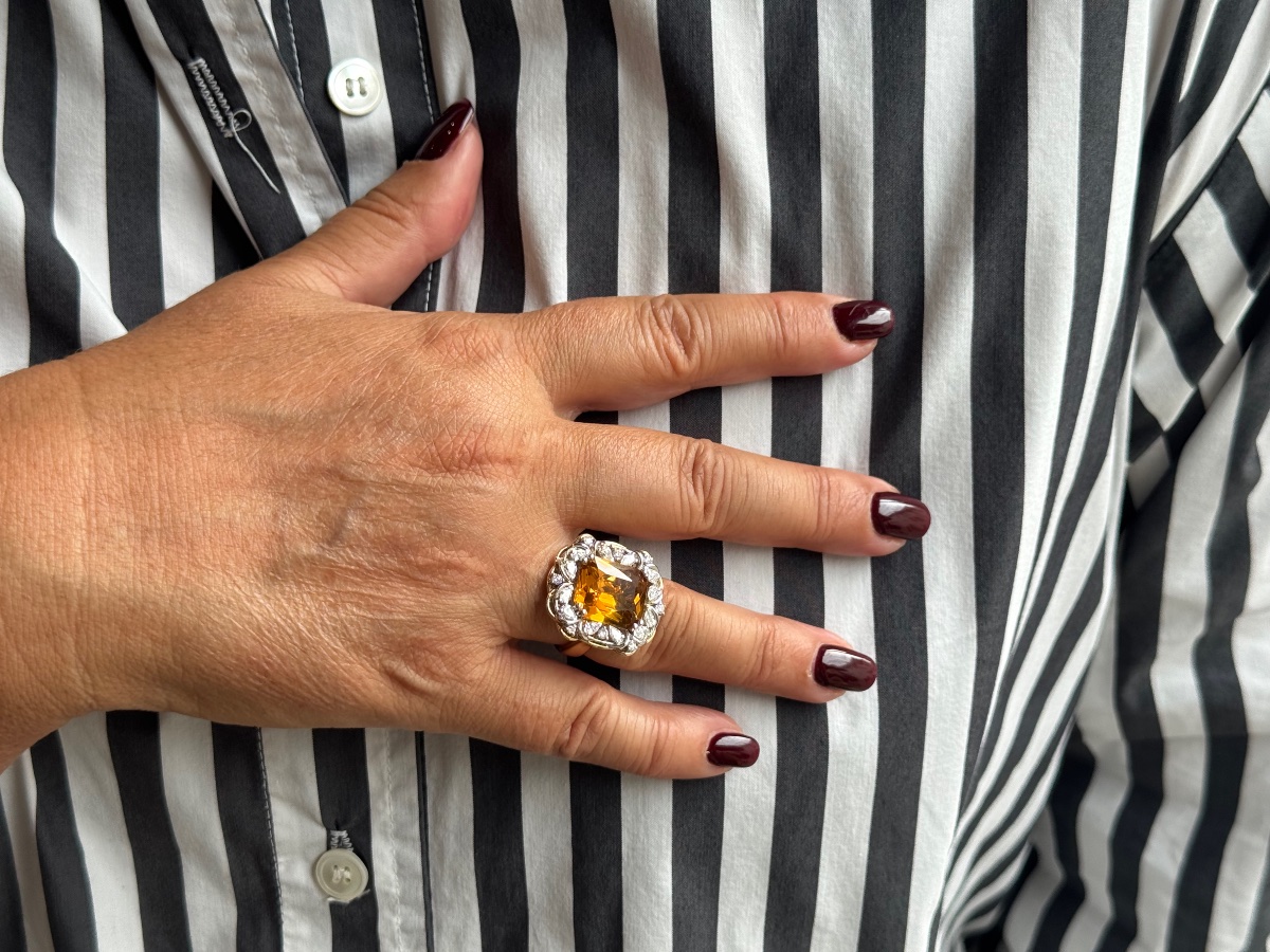 18-karat Gold Ring With A 7.33-carat Citrine And 1.08 Carats Of Diamonds-photo-3