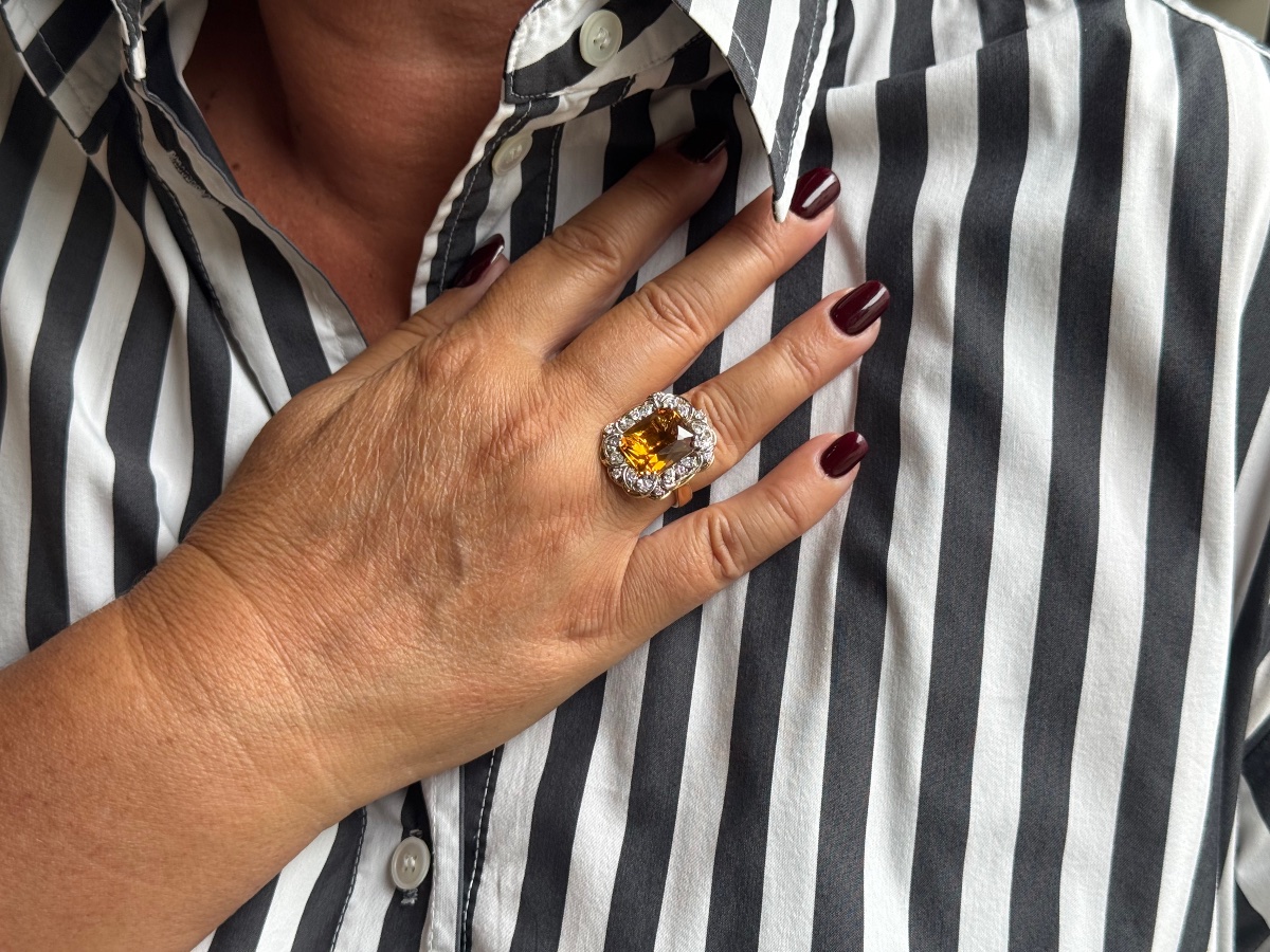 18-karat Gold Ring With A 7.33-carat Citrine And 1.08 Carats Of Diamonds-photo-4