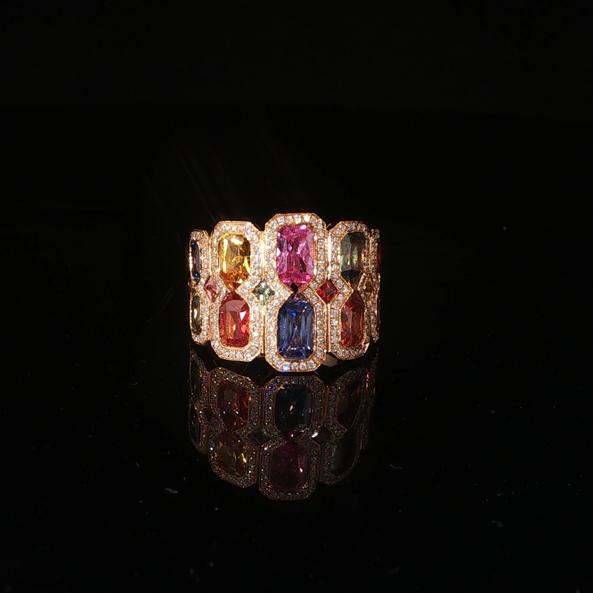 18-karat Yellow Gold Ring With 4.44 Carats Of Multicolored Sapphires And Diamonds-photo-2