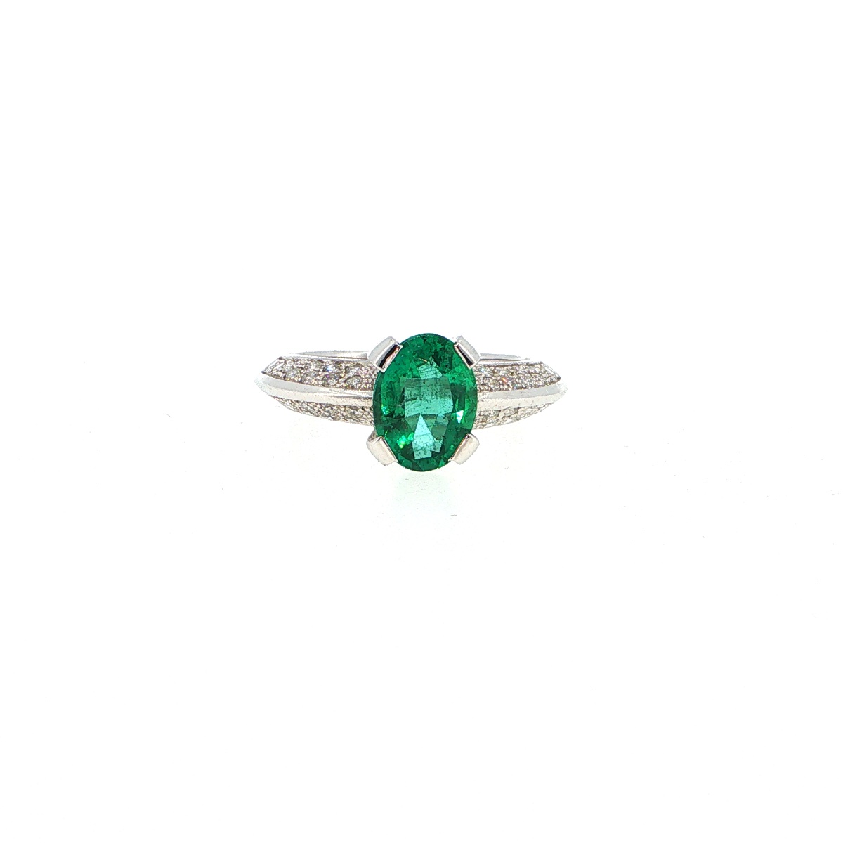18-carat White Gold Ring With A 1.43-carat Natural Emerald And 40 Diamonds Totaling 0.47 Carats