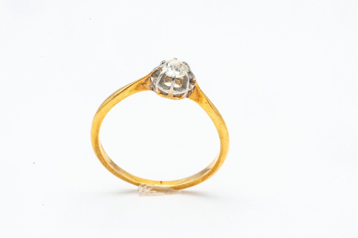 Bague Solitaire En Or Jaune Et Or Blanc 18k Avec Un Diamant-photo-1