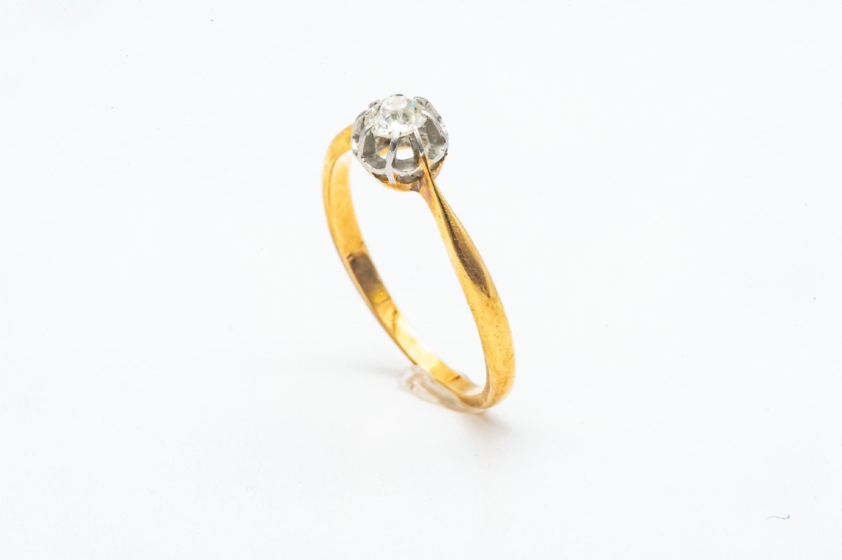 Bague Solitaire En Or Jaune Et Or Blanc 18k Avec Un Diamant-photo-2