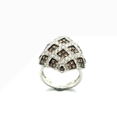 Premiere-Image-1738437