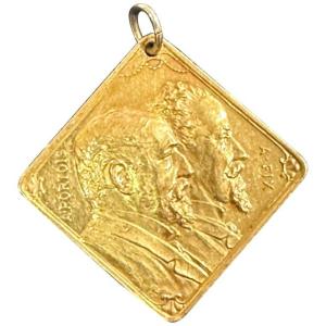 Honorary French Medal In 18-carat Yellow Gold In Portois House