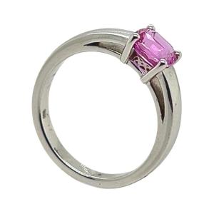 Ring In 18k White Gold Adorned With A Pink Sapphire