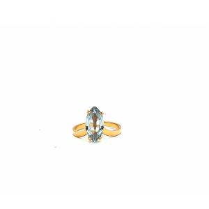 18 Carat Yellow Gold Aquile Marine Navette Cut Ring 