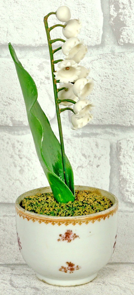 Composition Florale De "muguet" Par Didier Gardillou Dans Un Support En Porcelaine De Chine-photo-4