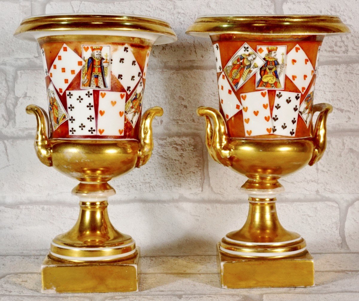 Rare Pair Of Medici Vases In Paris Porcelain Decorated With Playing Cards - Ep. Early 19th Century-photo-2