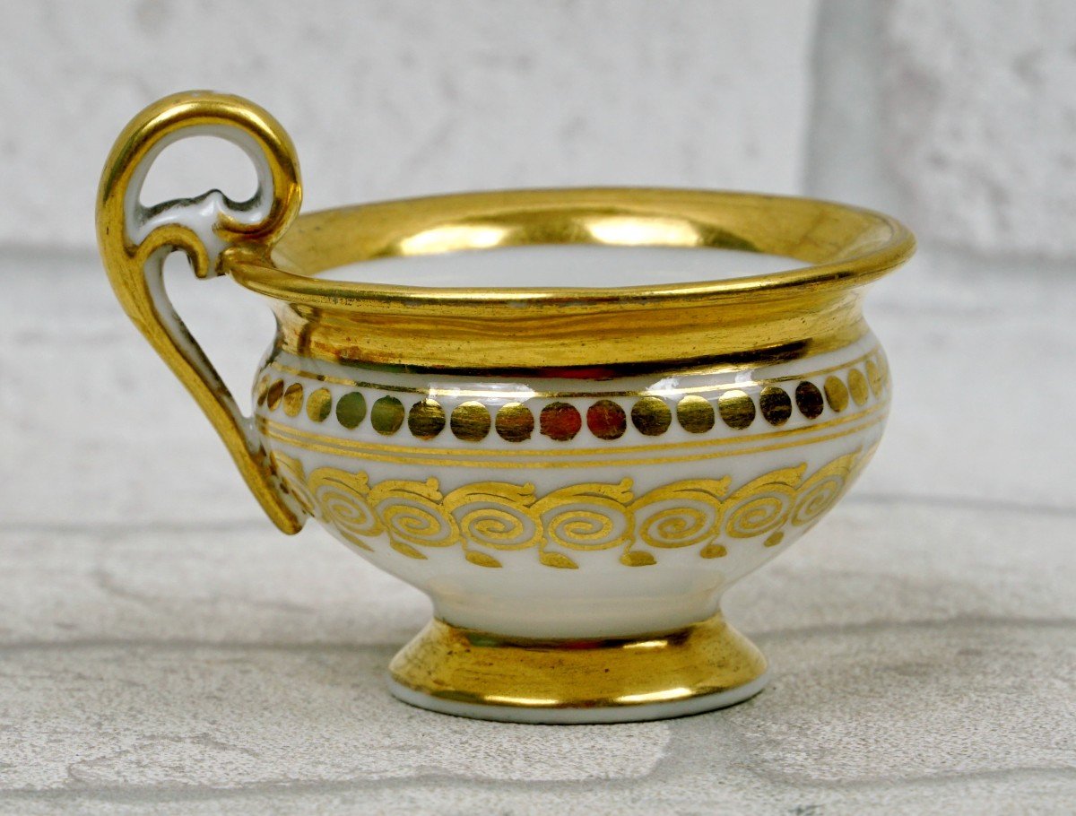 Small Miniature Porcelain Cup From Paris - Early 19th Century-photo-4