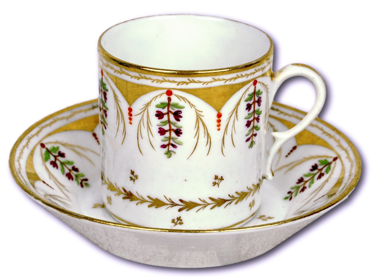 Porcelain Cup And Saucer - France - Paris - Undetermined Manufacturer - 18th Century