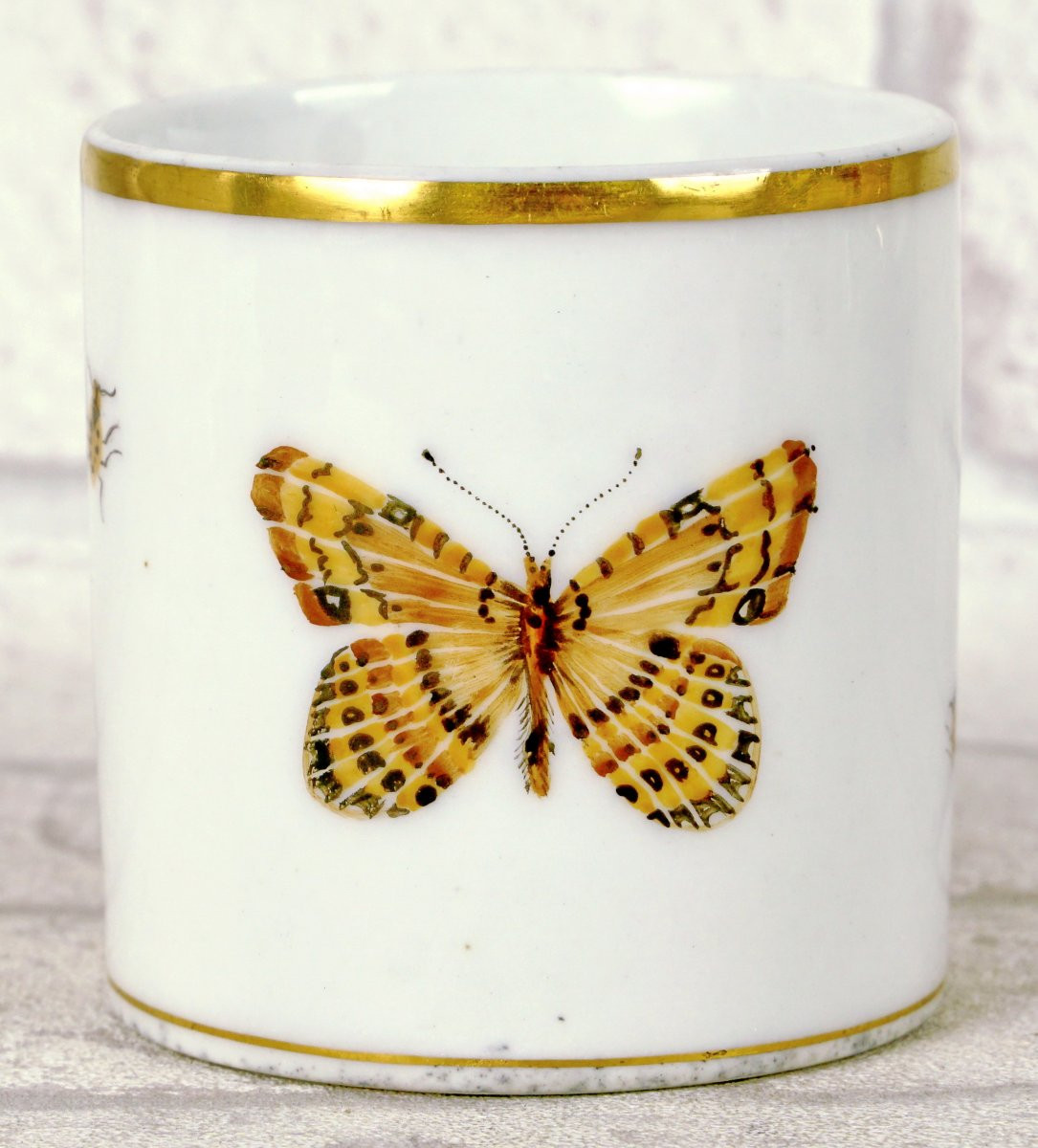 TASSE et sa SOUCOUPE  à décor de papillons en porcelaine de PARIS - Ep. FIN XVIIIe-photo-2