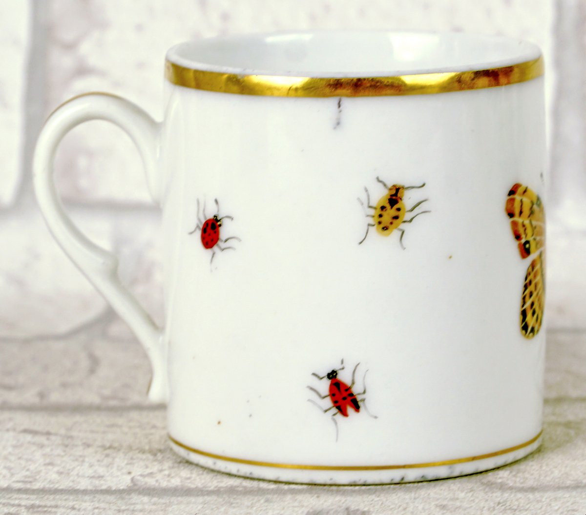 TASSE et sa SOUCOUPE  à décor de papillons en porcelaine de PARIS - Ep. FIN XVIIIe-photo-1