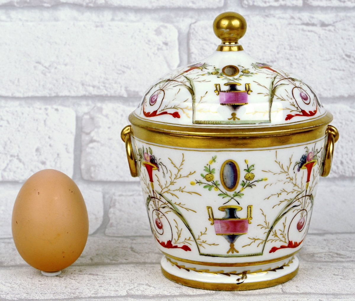 Sugar Bowl And Lid In Paris Porcelain - Salembier Decoration - 18th Century-photo-2