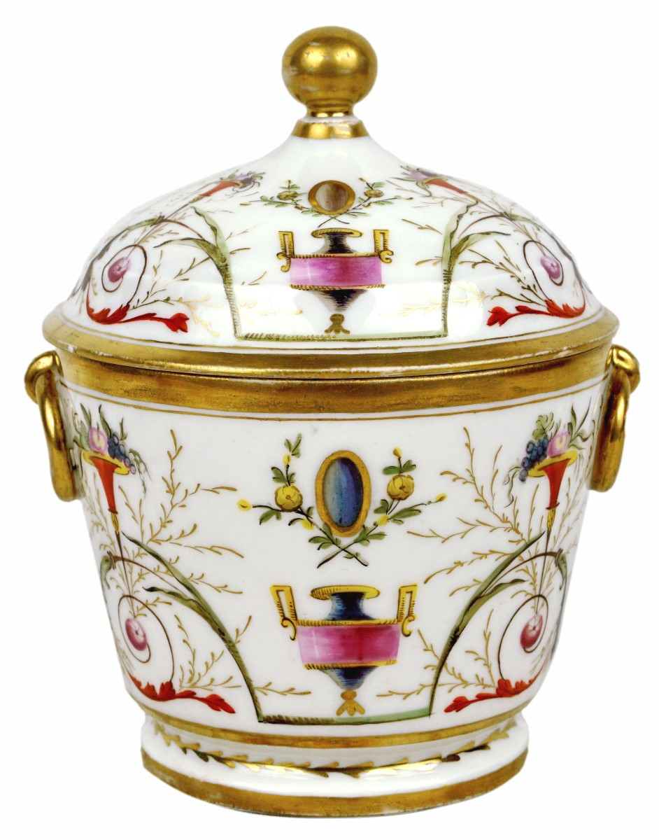 Sugar Bowl And Lid In Paris Porcelain - Salembier Decoration - 18th Century