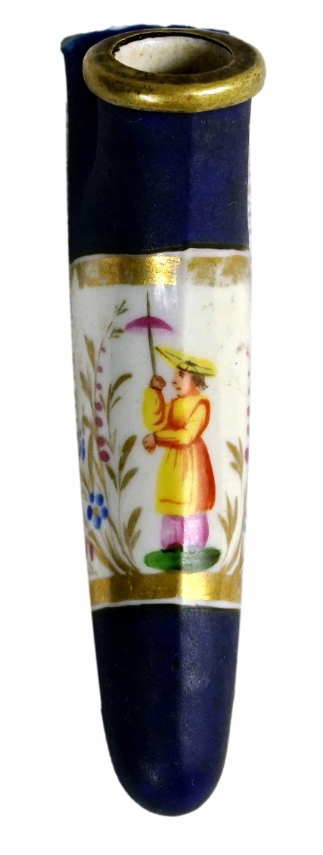 PIPE EN PORCELAINE DE PARIS - décor au "Chinois" - Ep. XIXe