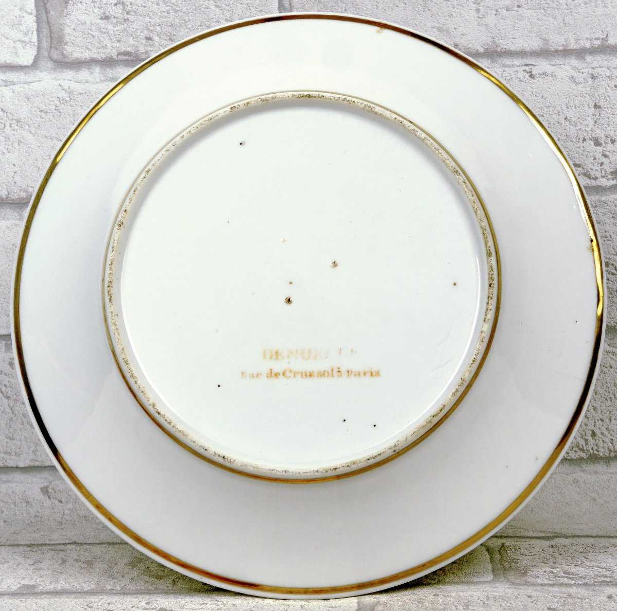 ASSIETTE à décor de CAMEE en porcelaine de PARIS - Manufacture de DENUELLE - Ep. RESTAURATION-photo-2