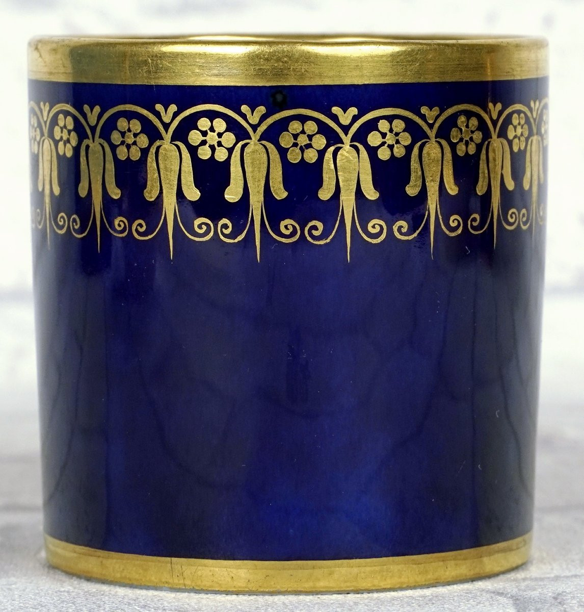 TASSE litron et sa SOUCOUPE - Atelier de FEUILLET  en porcelaine de PARIS - Ep. DEBUT XIXe-photo-1