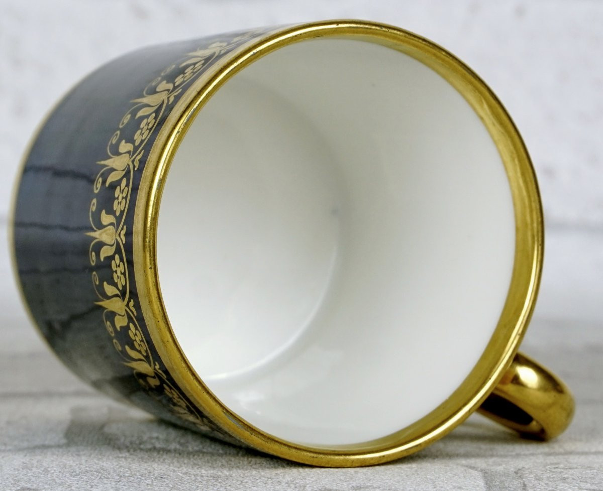 TASSE litron et sa SOUCOUPE - Atelier de FEUILLET  en porcelaine de PARIS - Ep. DEBUT XIXe-photo-2