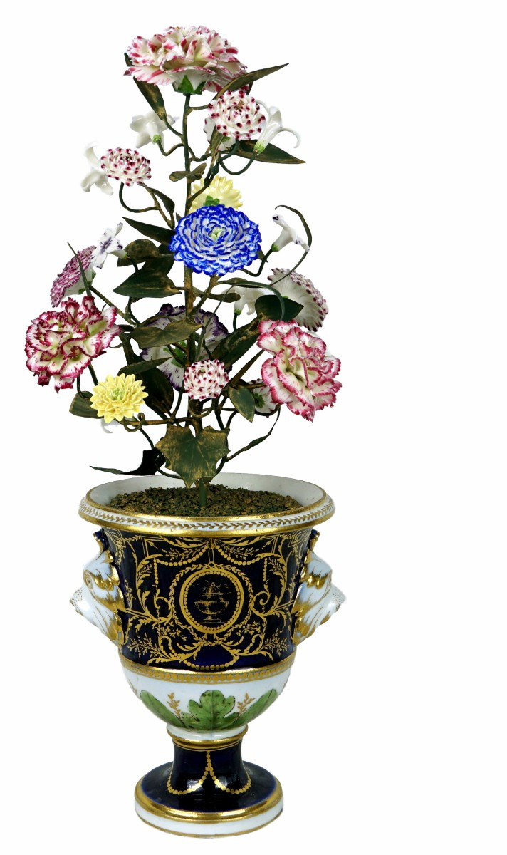 BOUQUET de FLEURS en PORCELAINE de Didier GARDILLOU dans  VASE en porcelaine de PARIS du XVIIIe