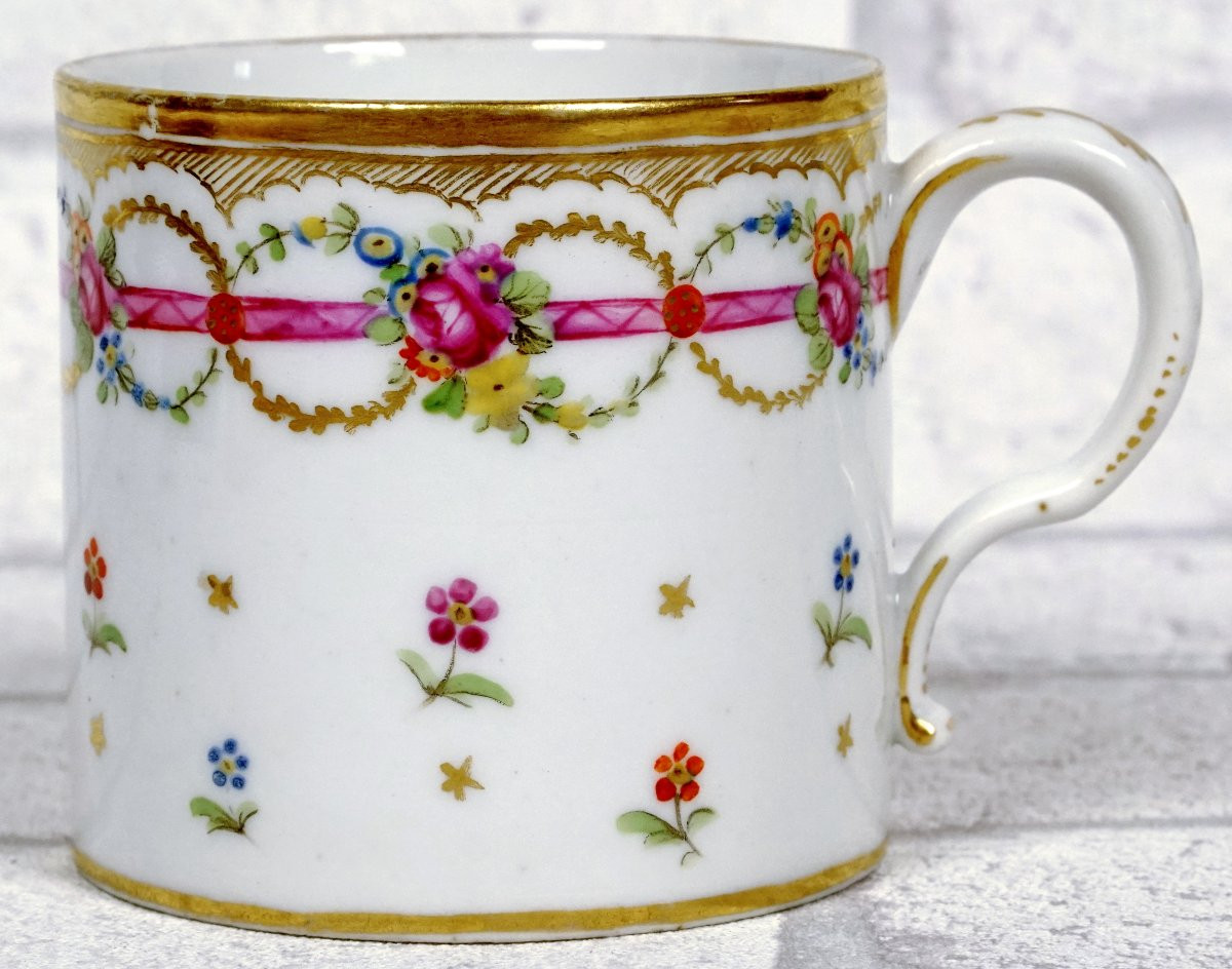 TASSE et sa SOUCOUPE en porcelaine de BORDEAUX - Atelier de VERNEUILH et NEVEU - Ep. XVIIIe-photo-2