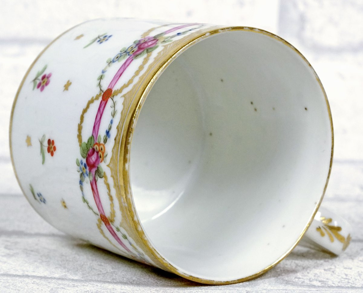 TASSE et sa SOUCOUPE en porcelaine de BORDEAUX - Atelier de VERNEUILH et NEVEU - Ep. XVIIIe-photo-2