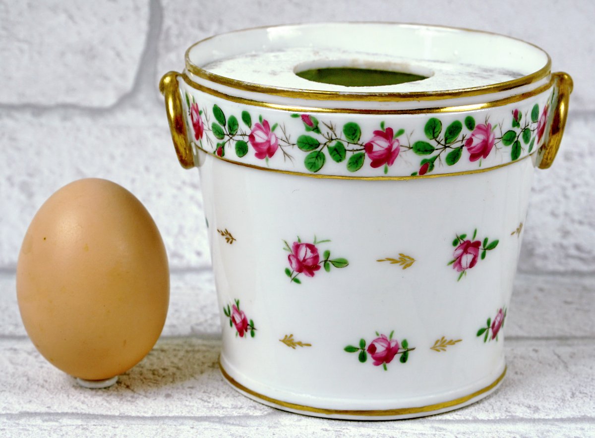 Flower Onion Pot Or Onion Planter - Made Of Paris Porcelain - 18th Century -photo-4