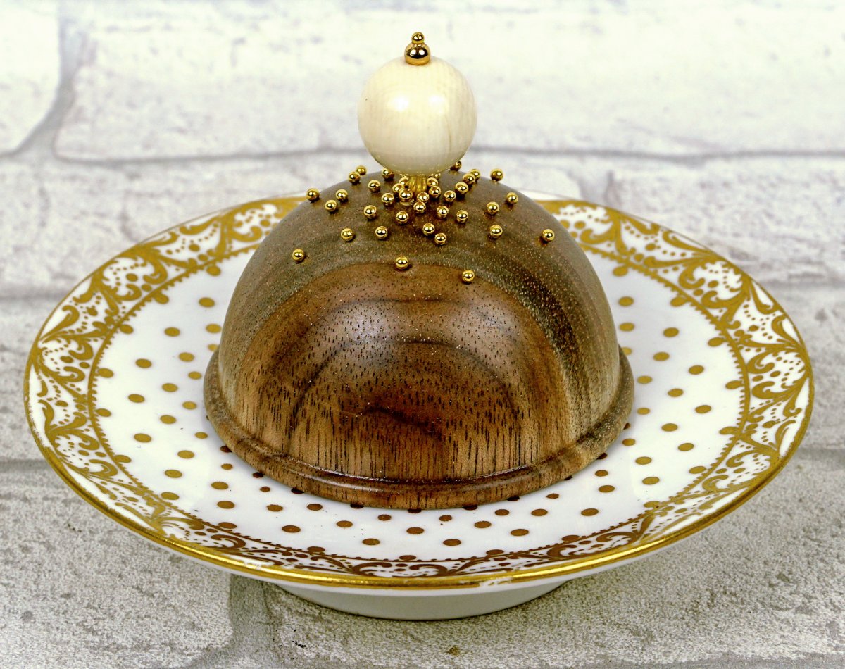 Box Made From 18th-century Sèvres Porcelain And Its Lid, By Isabelle Fustinoni-photo-2
