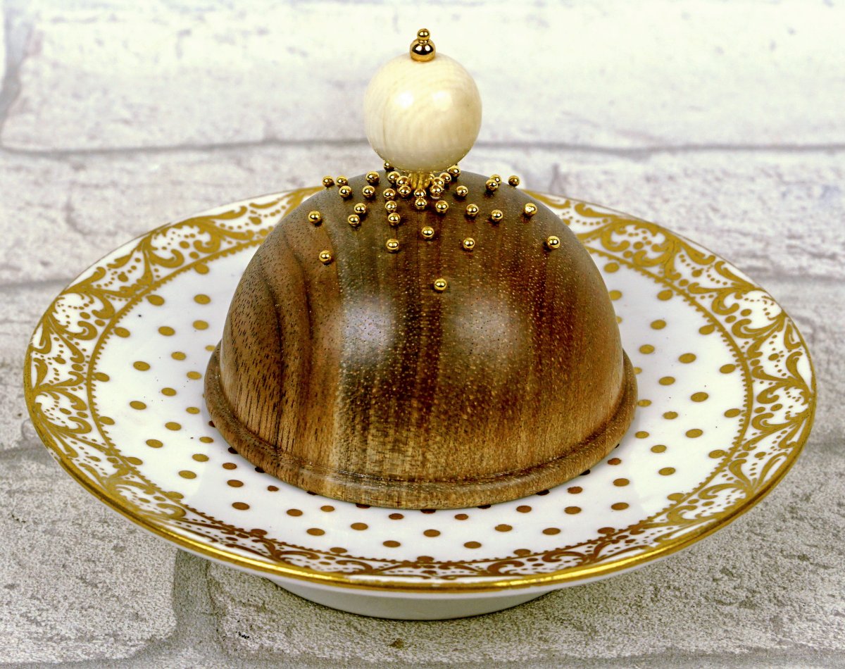 Box Made From 18th-century Sèvres Porcelain And Its Lid, By Isabelle Fustinoni-photo-3