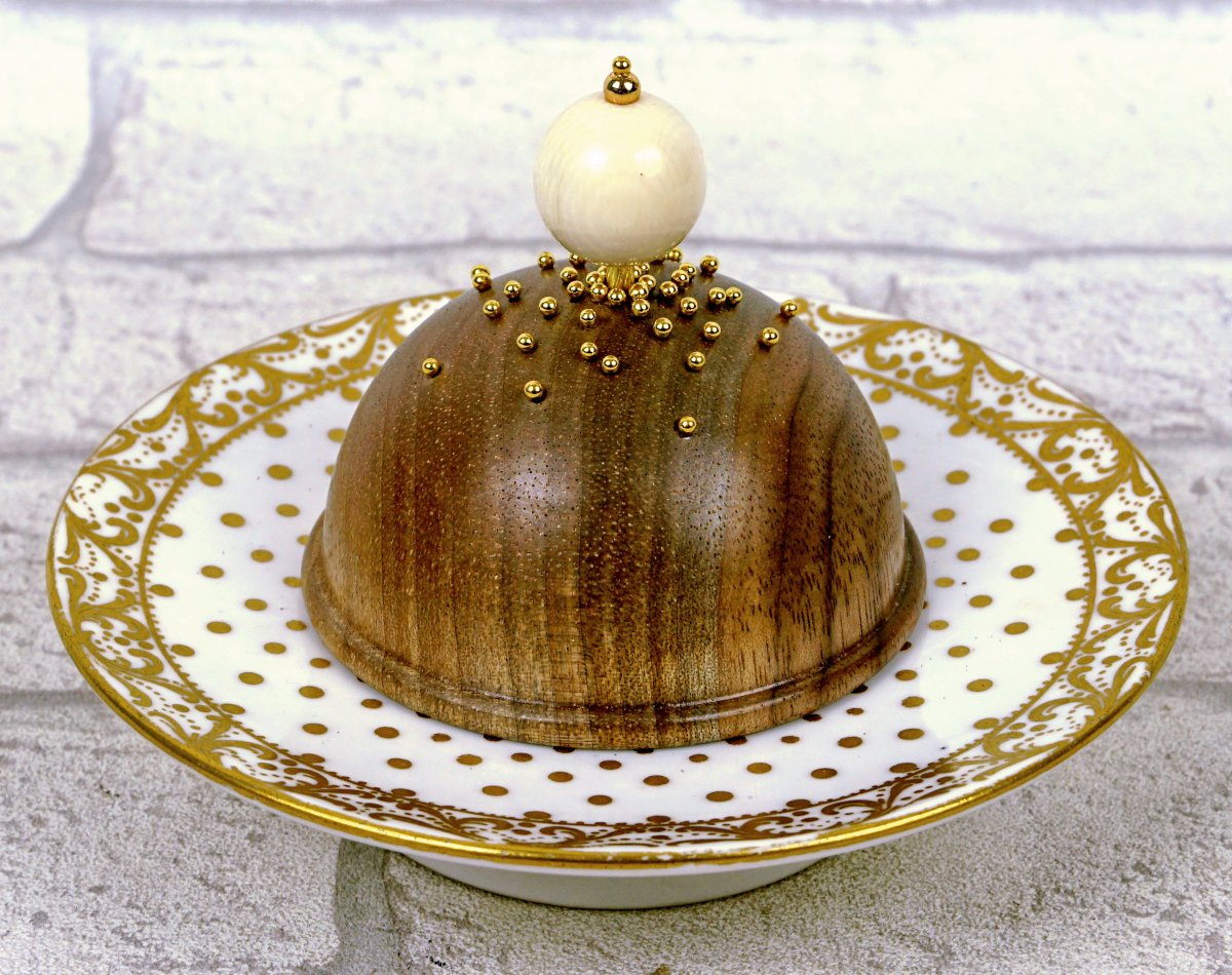 Box Made From 18th-century Sèvres Porcelain And Its Lid, By Isabelle Fustinoni-photo-3